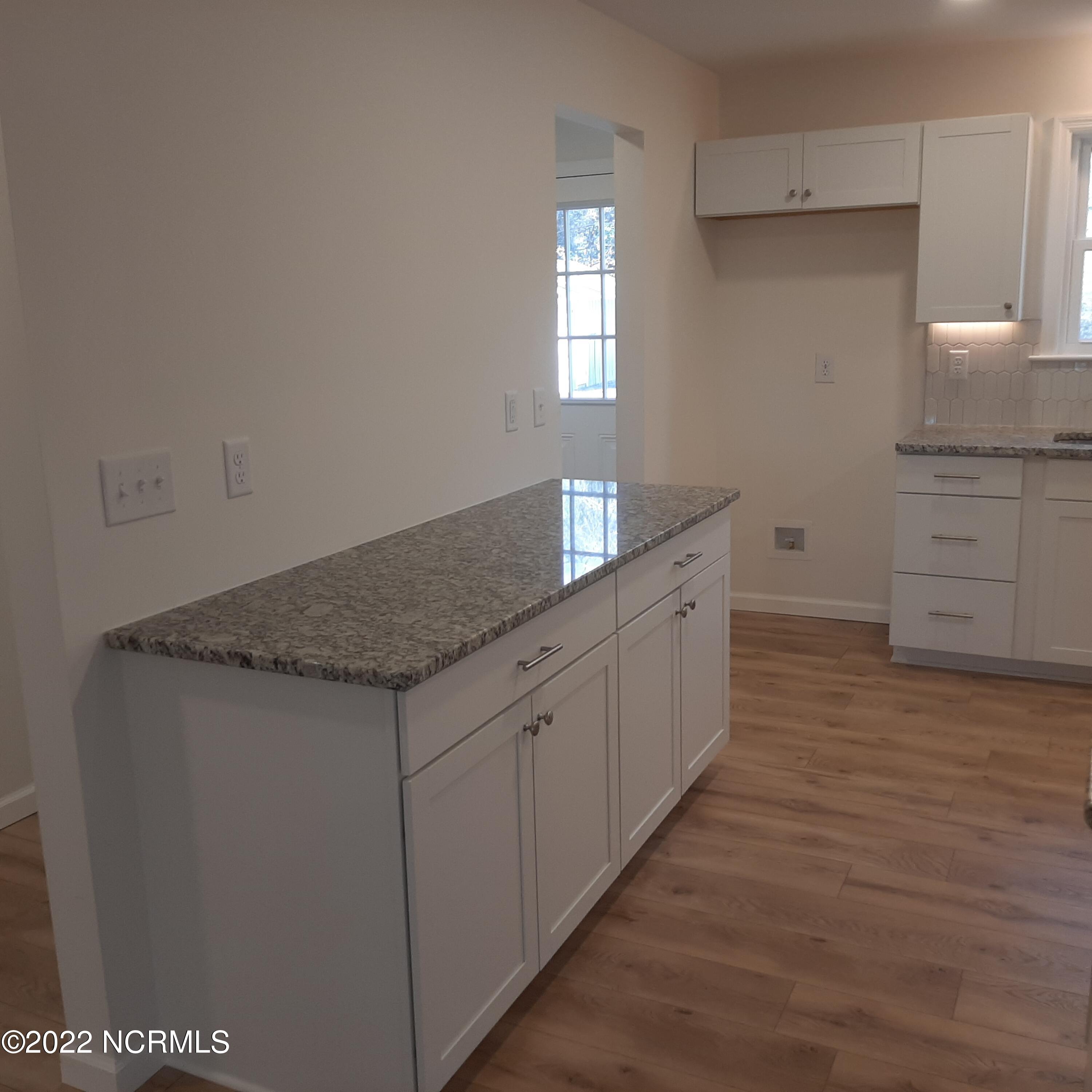 265 Horseshoe Loop Road Burgaw, NC 28425 - Photo 10 of 33 009