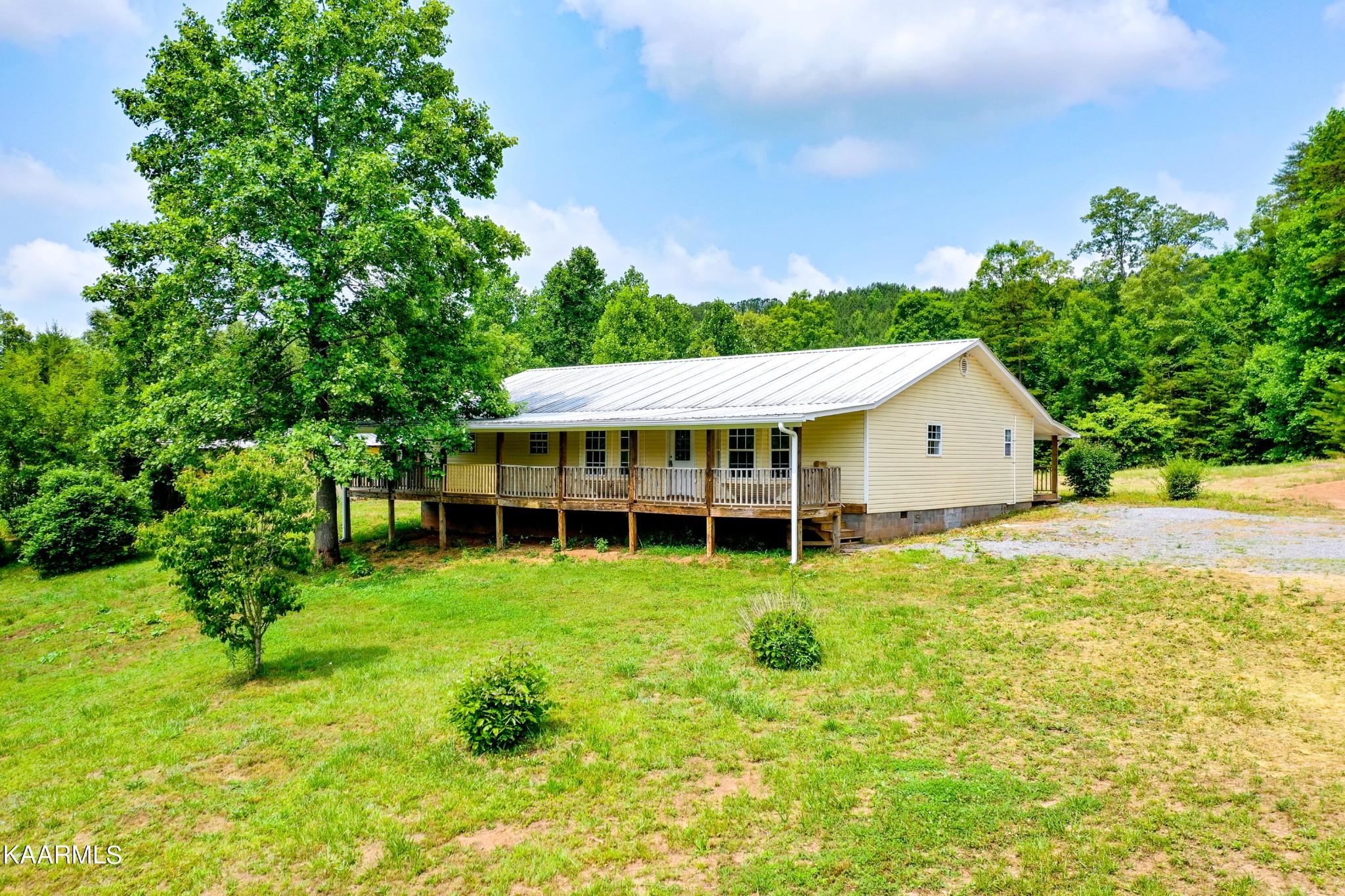 281 Boiling Springs Road Vonore, TN 37885 - Photo 1 of 36 Gallery Image 1