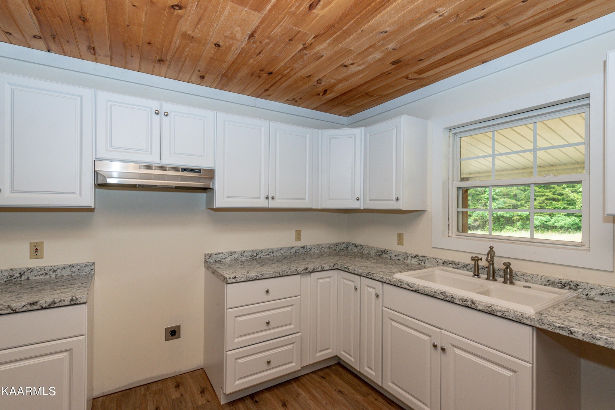 281 Boiling Springs Road Vonore, TN 37885 - Photo 12 of 36 Gallery Image 12