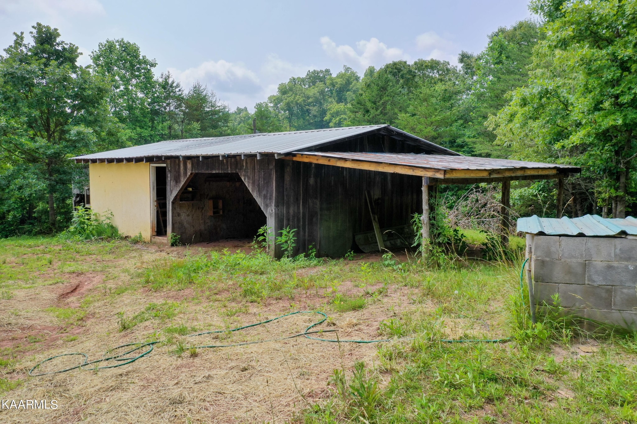 281 Boiling Springs Road Vonore, TN 37885 - Photo 32 of 36 Gallery Image 32