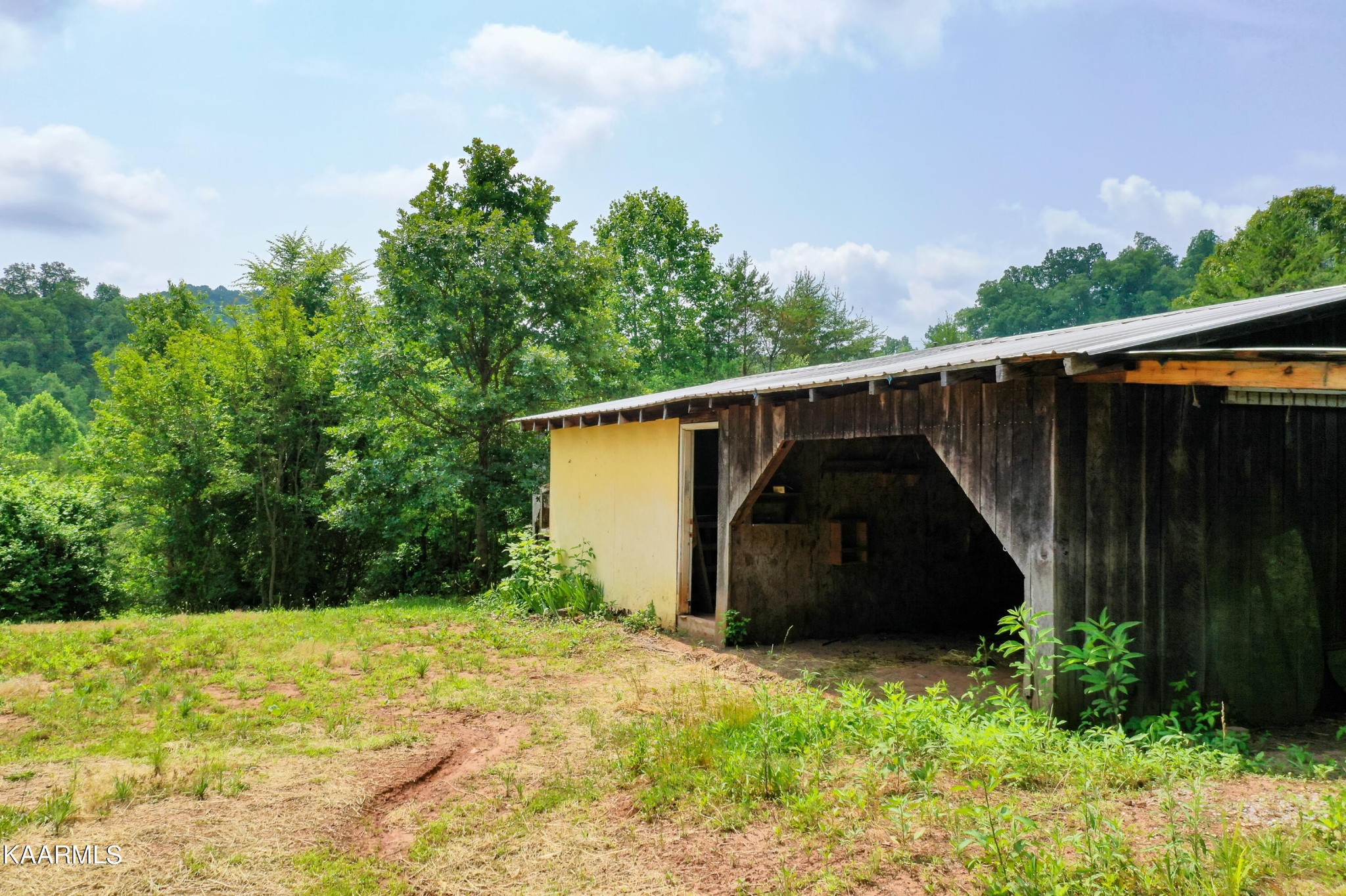 281 Boiling Springs Road Vonore, TN 37885 - Photo 33 of 36 Gallery Image 33