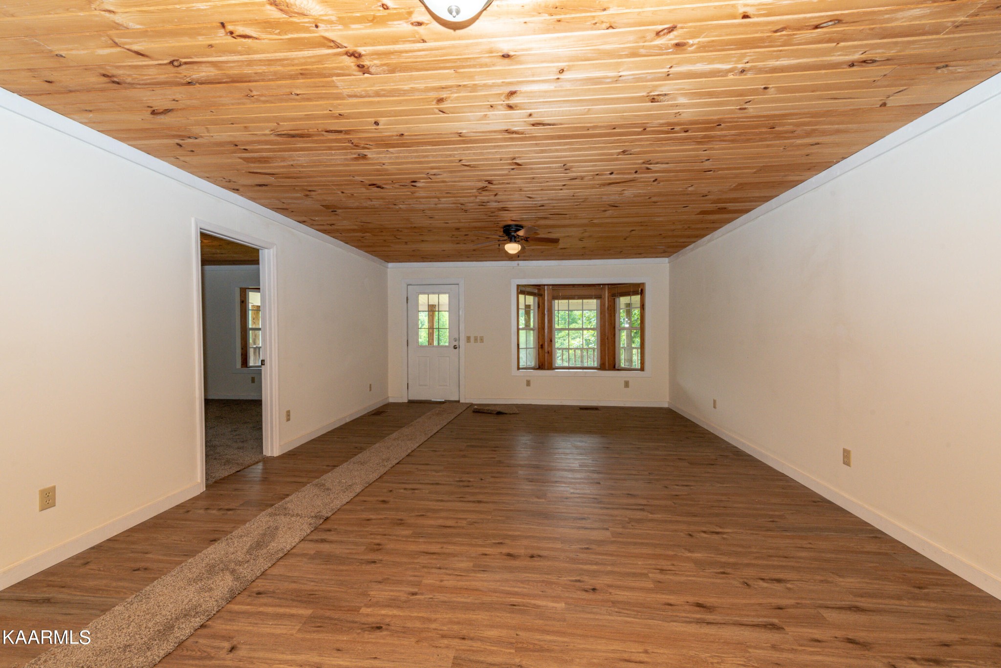 281 Boiling Springs Road Vonore, TN 37885 - Photo 6 of 36 Gallery Image 6
