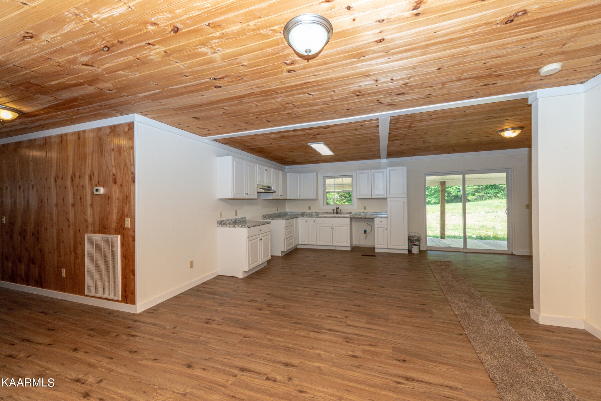 281 Boiling Springs Road Vonore, TN 37885 - Photo 9 of 36 Gallery Image 9