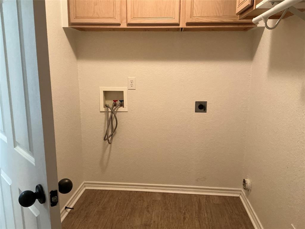 333 Lake Point Road Comanche, TX 76442 - Photo 16 of 30 Gallery Image 16