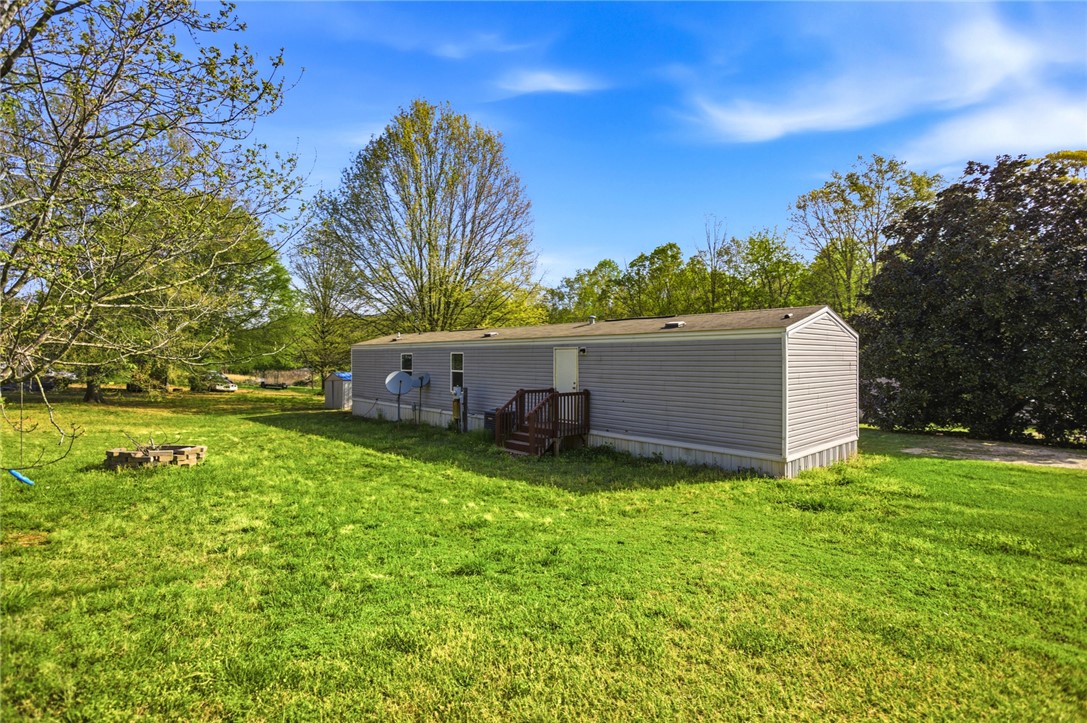 429 B Brown Farm Road Seneca, SC 29678 - Photo 2 of 27