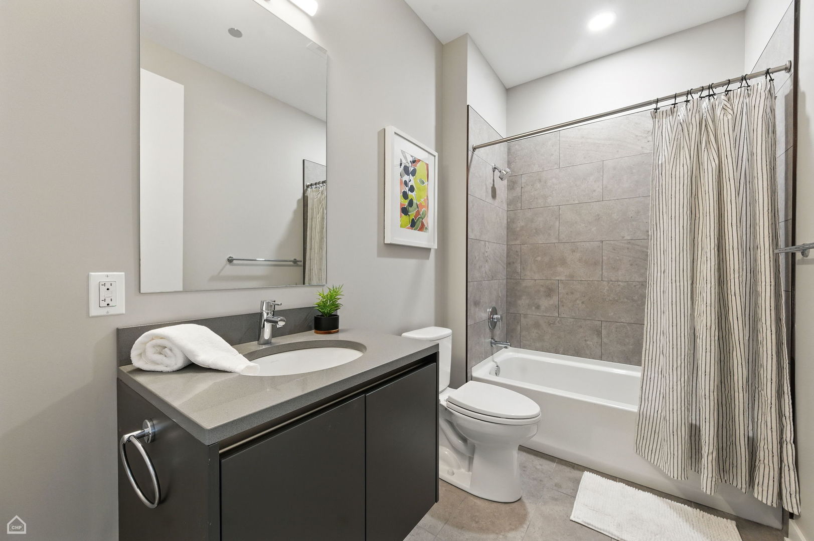 146 West Erie Street, Unit 501 Chicago, IL 60654 - Photo 16 of 17