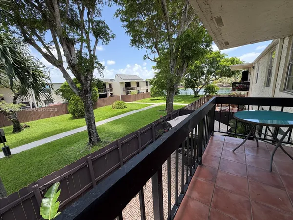$289,000 | 8303 Southwest 142nd Avenue, Unit D206, Miami, FL 33183