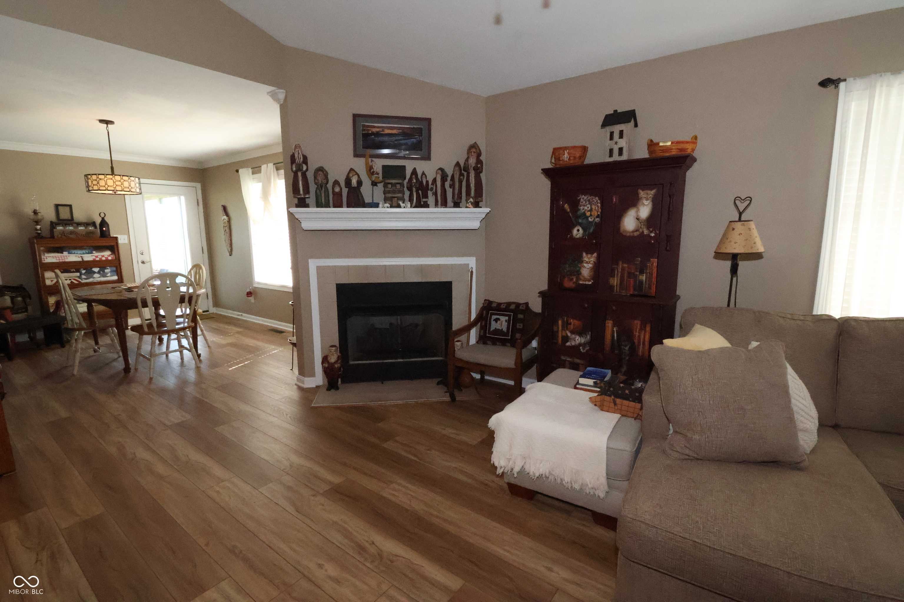 1117 Constitution Drive Edinburgh, IN 46124 - Photo 4 of 27