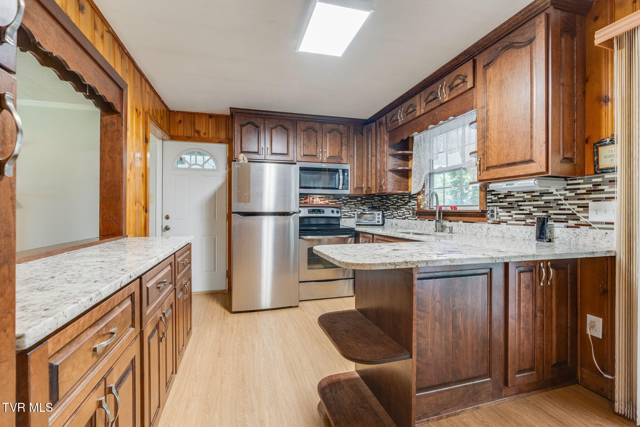 860 Baileyton Road Greeneville, TN 37745 - Photo 15 of 47 008