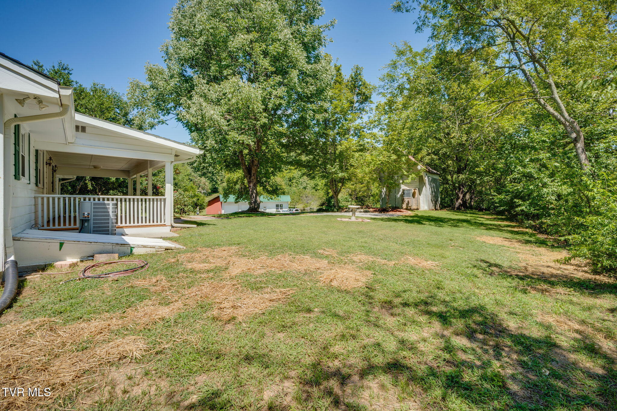 860 Baileyton Road Greeneville, TN 37745 - Photo 3 of 47 032