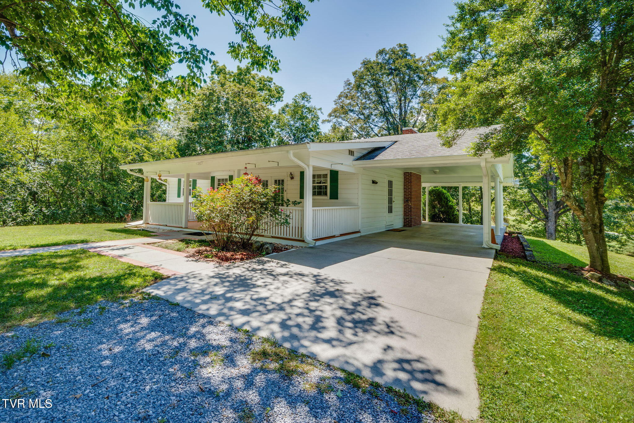 860 Baileyton Road Greeneville, TN 37745 - Photo 6 of 47 035