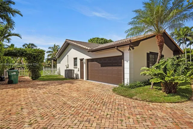 $5,900 | 8340 Southwest 83rd Street, Miami, FL 33143