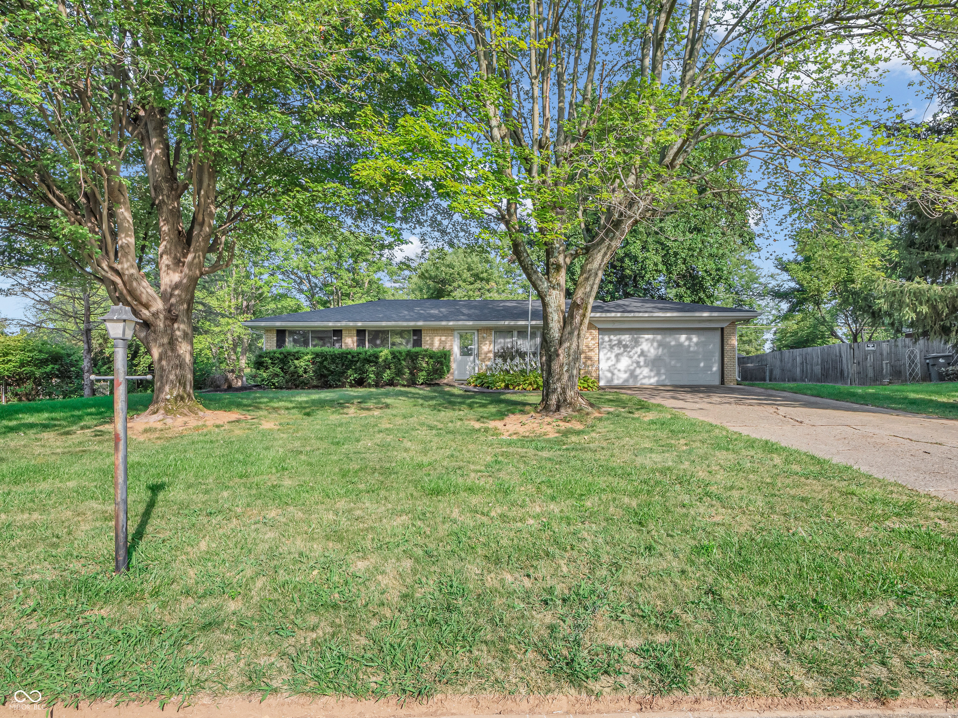 726 Coach Road Indianapolis, IN 46227 - Photo 3 of 4 Gallery Image 3