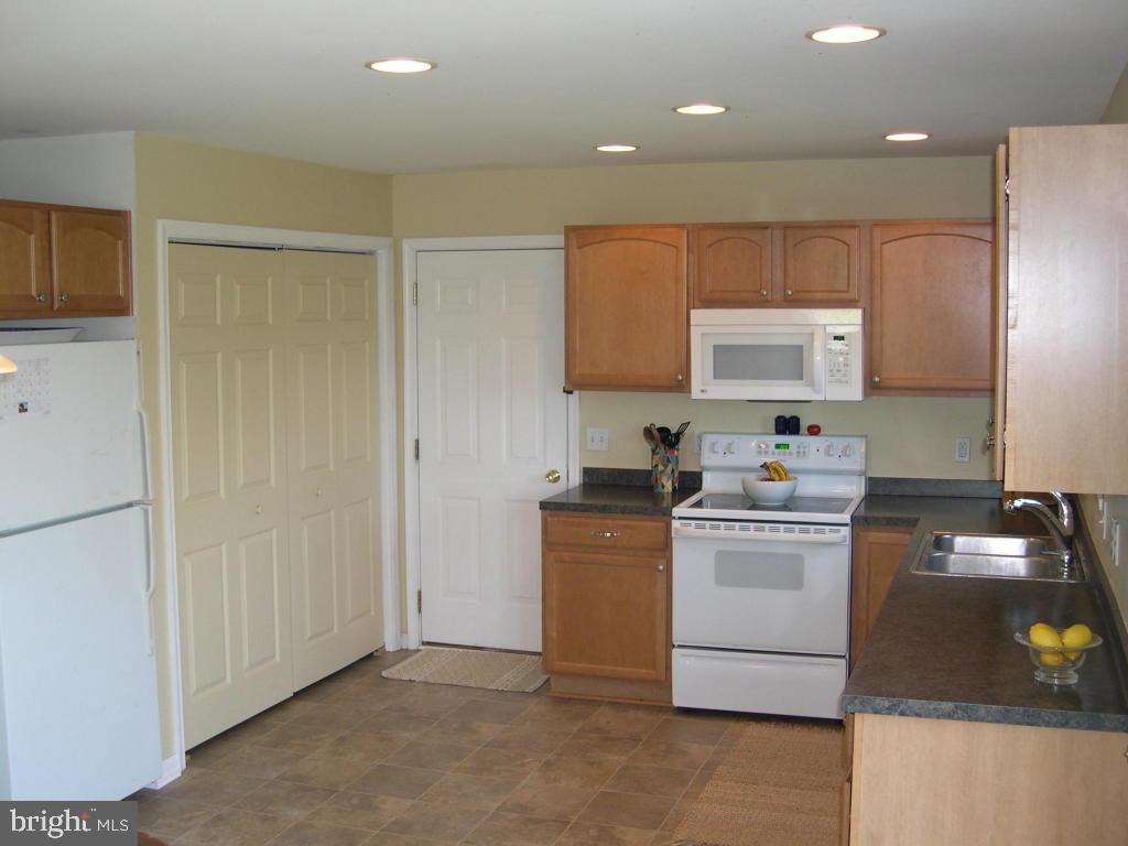 305 Coffee Goss Road Marietta, PA 17547 - Photo 8 of 24 Gallery Image 8