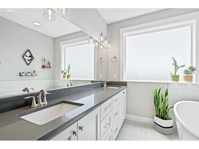 1041 Chestnut Street Independence, OR 97351 - Photo 18 of 27 Gallery Image 18