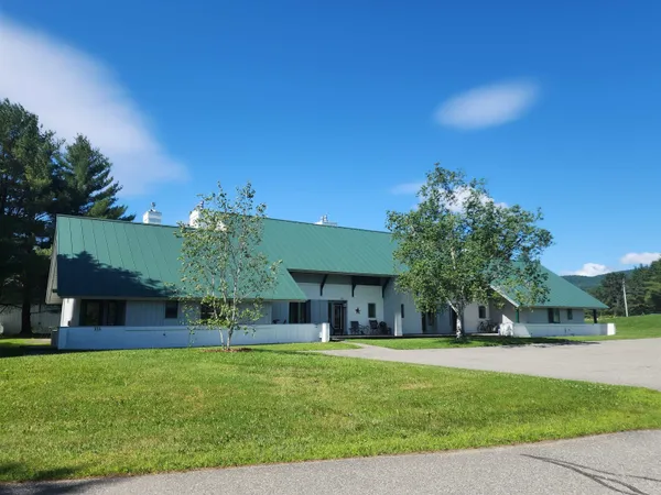 $475,000 | 261 Village Green Drive, Unit 10E, Stowe, VT 05672