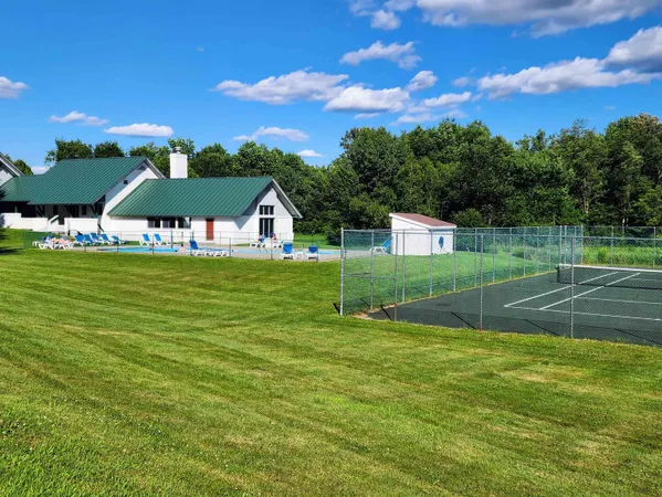 $475,000 | 261 Village Green Drive, Unit 10E, Stowe, VT 05672