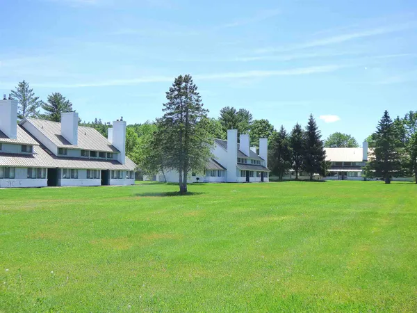 $475,000 | 261 Village Green Drive, Unit 10E, Stowe, VT 05672