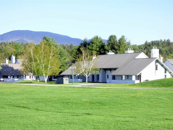 $475,000 | 261 Village Green Drive, Unit 10E, Stowe, VT 05672
