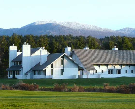 $475,000 | 261 Village Green Drive, Unit 10E, Stowe, VT 05672