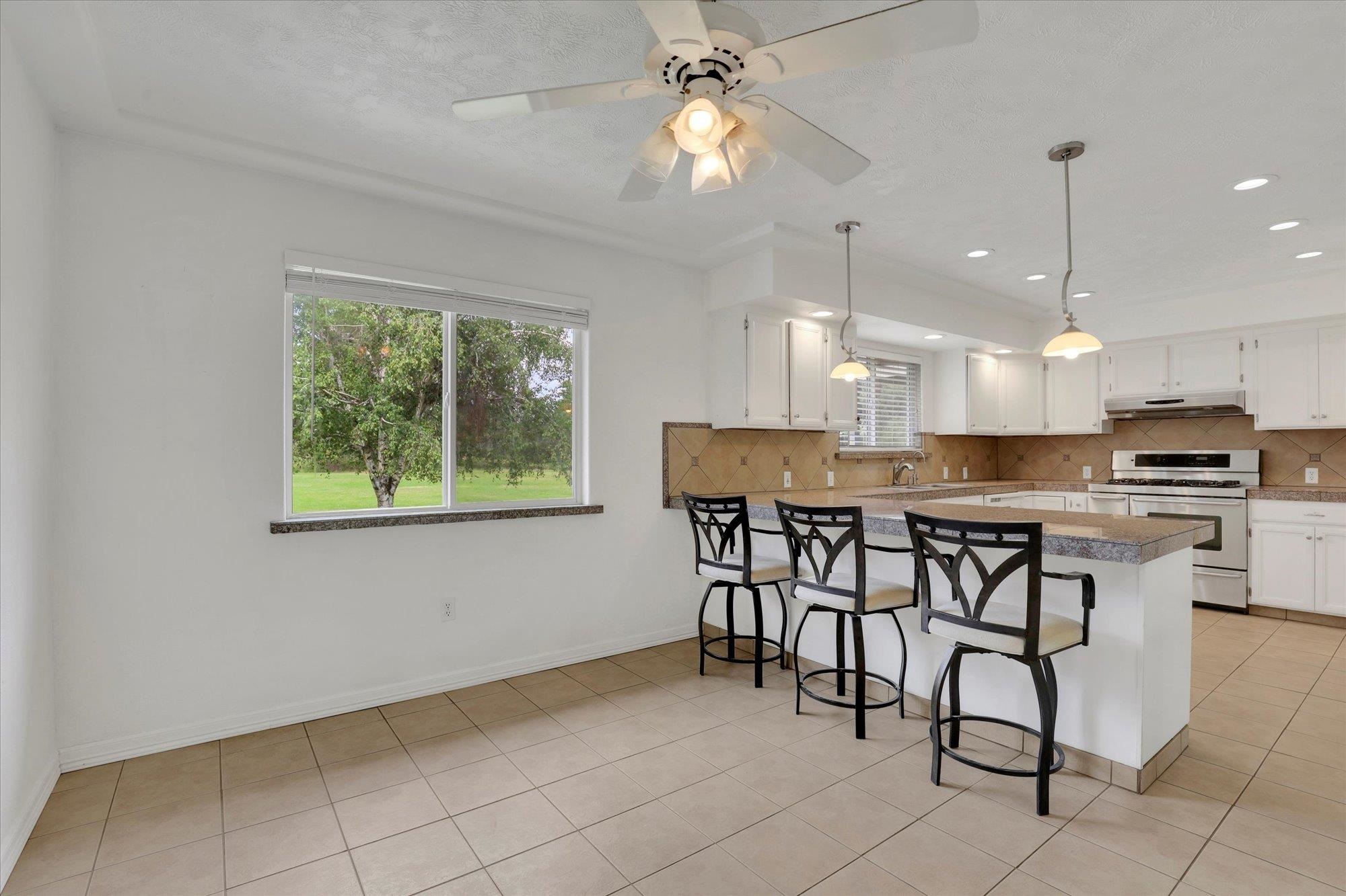 10715 South Freya Road Spokane, WA 99223 - Photo 17 of 48 Gallery Image 17