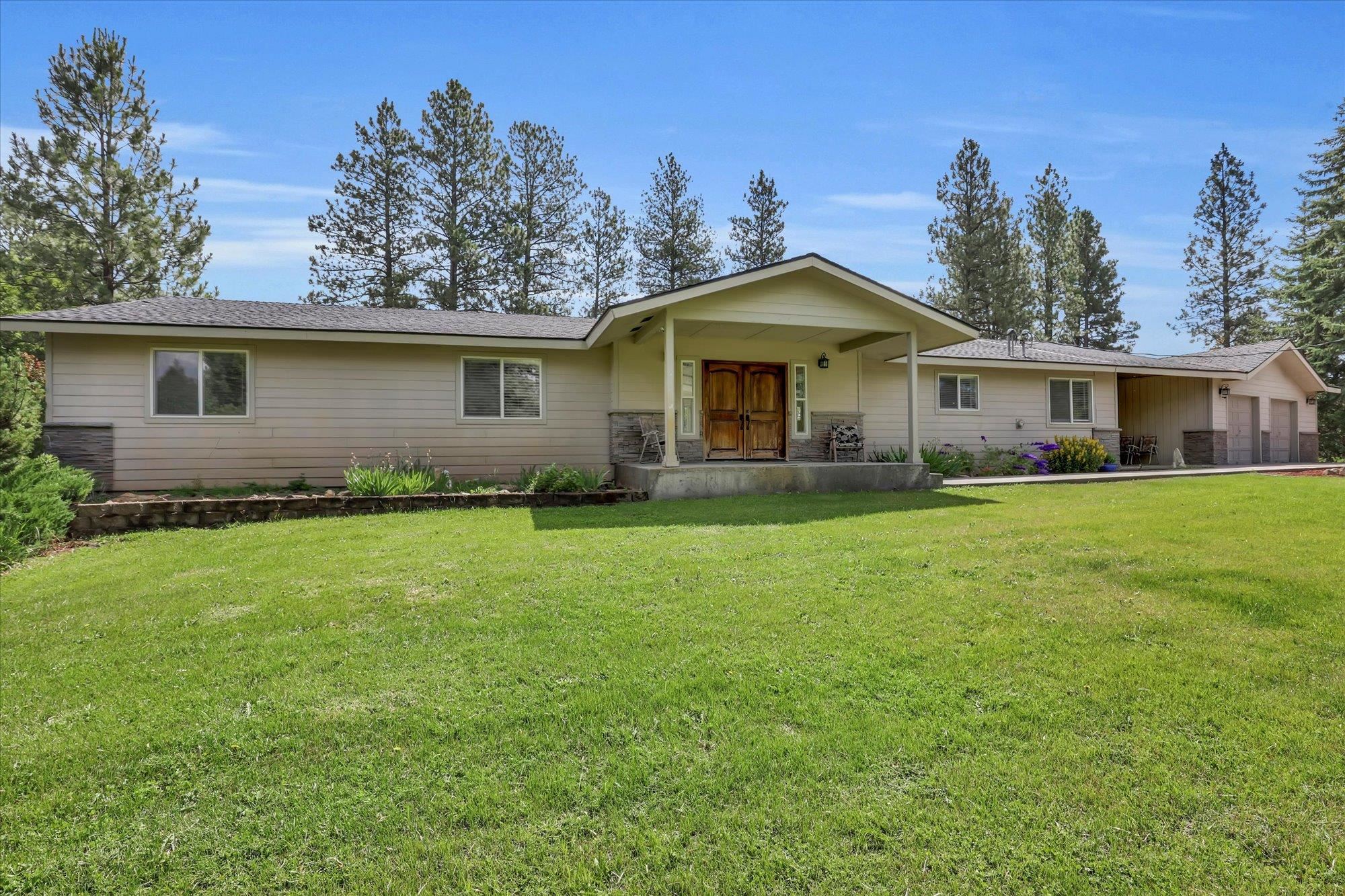 10715 South Freya Road Spokane, WA 99223 - Photo 2 of 48 Gallery Image 2