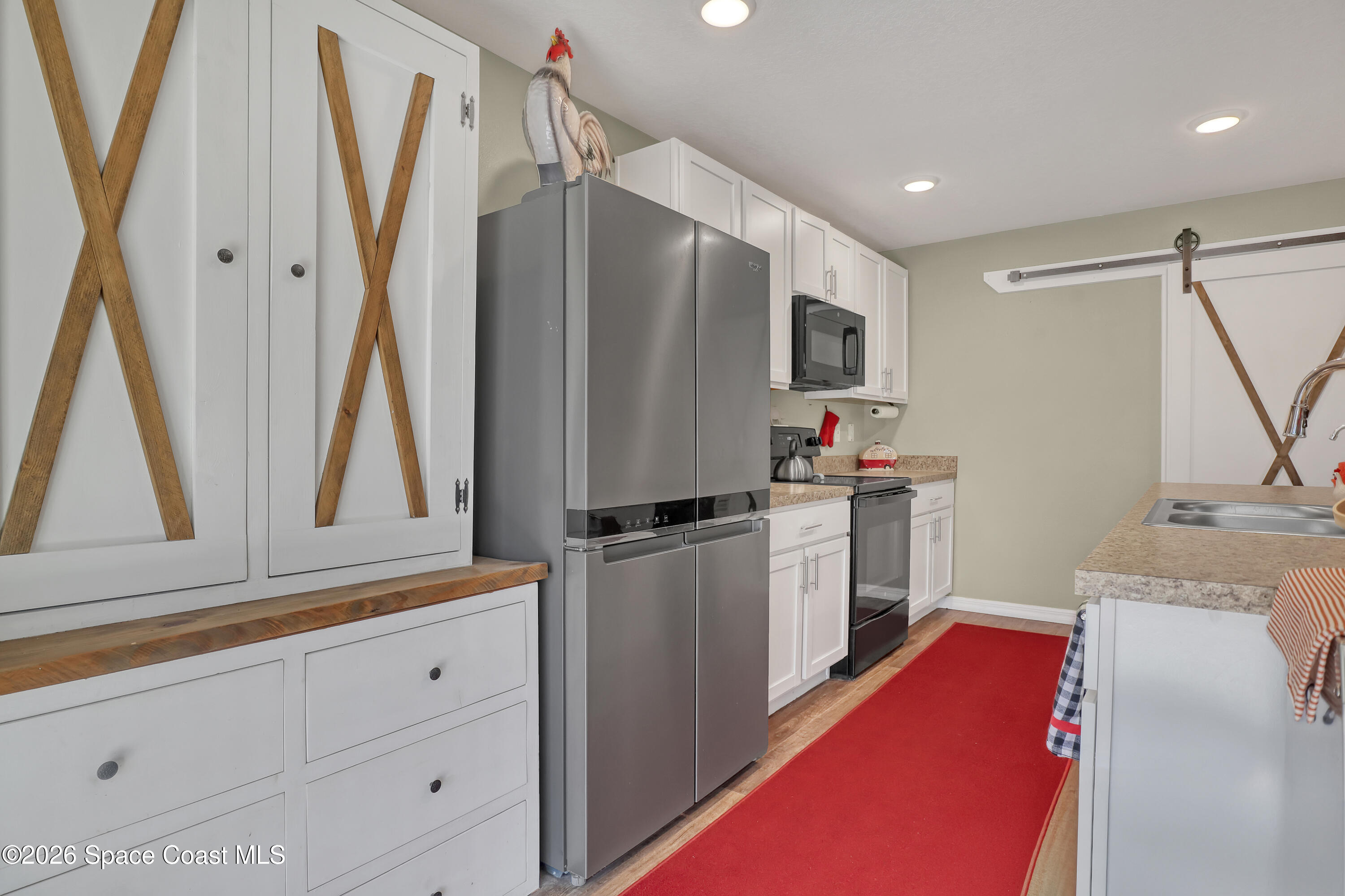 1247 Heitzman Avenue Southwest Palm Bay, FL 32908 - Photo 9 of 27 Kitchen