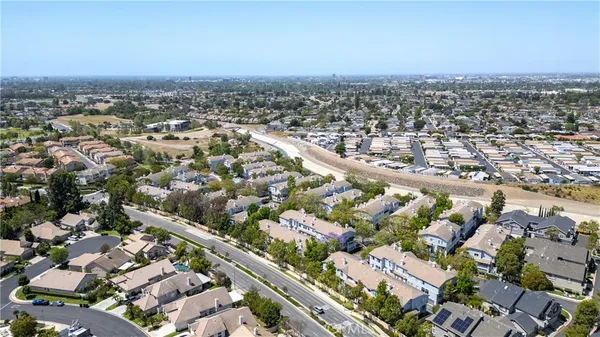 $825,000 | 522 North Pageant Drive, Orange, CA 92869