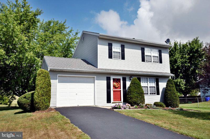 3064 Muirfield Road Dover, PA 17315 - Photo 1 of 26 Gallery Image 1