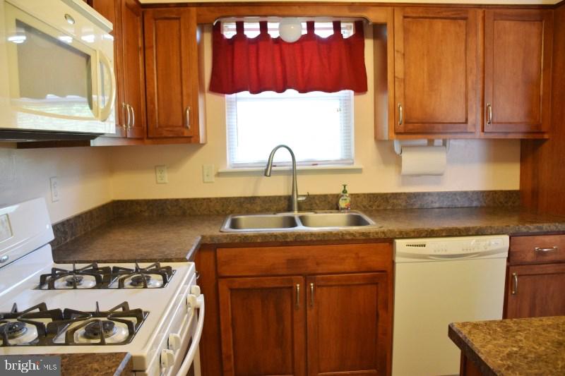 3064 Muirfield Road Dover, PA 17315 - Photo 12 of 26 Gallery Image 12