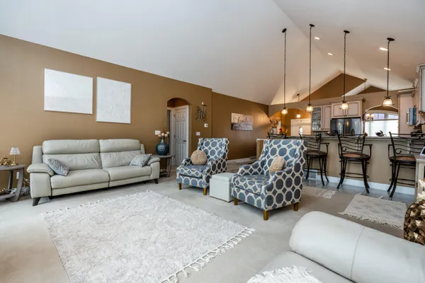 $425,000 | 470 Augsburg Pth, St. Joseph, MI 49085