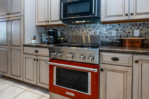 $425,000 | 470 Augsburg Pth, St. Joseph, MI 49085