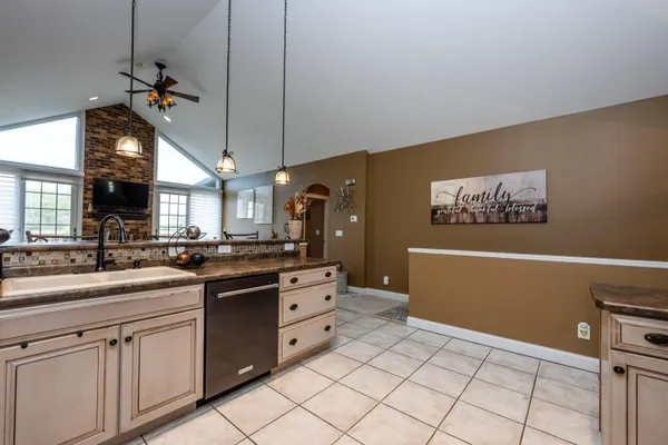 $425,000 | 470 Augsburg Pth, St. Joseph, MI 49085
