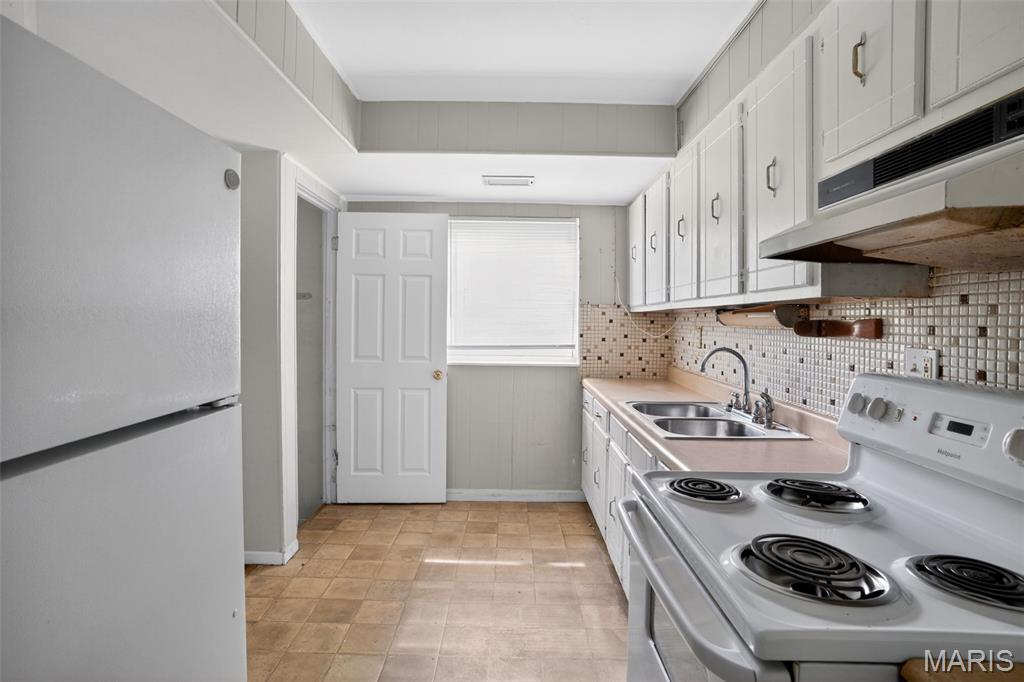 10718 Glen Garry Road St. Louis, MO 63137 - Photo 16 of 31