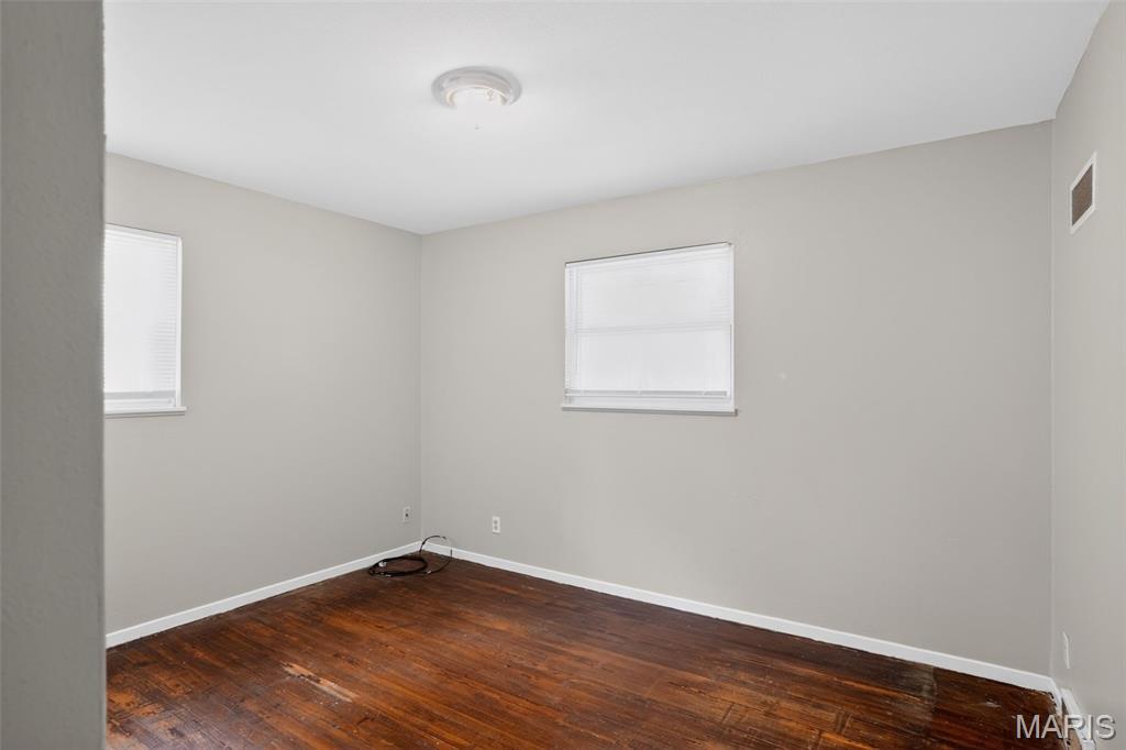 10718 Glen Garry Road St. Louis, MO 63137 - Photo 18 of 31