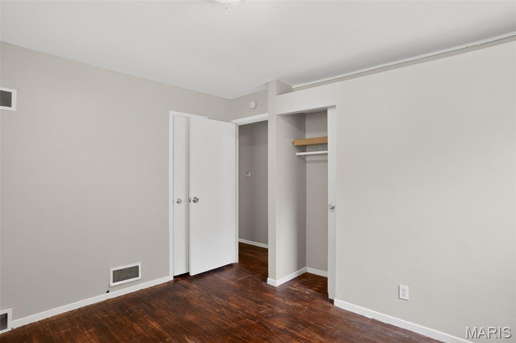 10718 Glen Garry Road St. Louis, MO 63137 - Photo 20 of 31