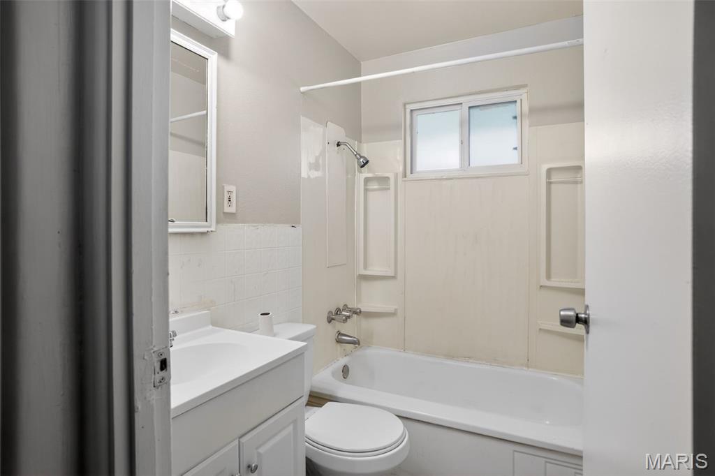 10718 Glen Garry Road St. Louis, MO 63137 - Photo 24 of 31