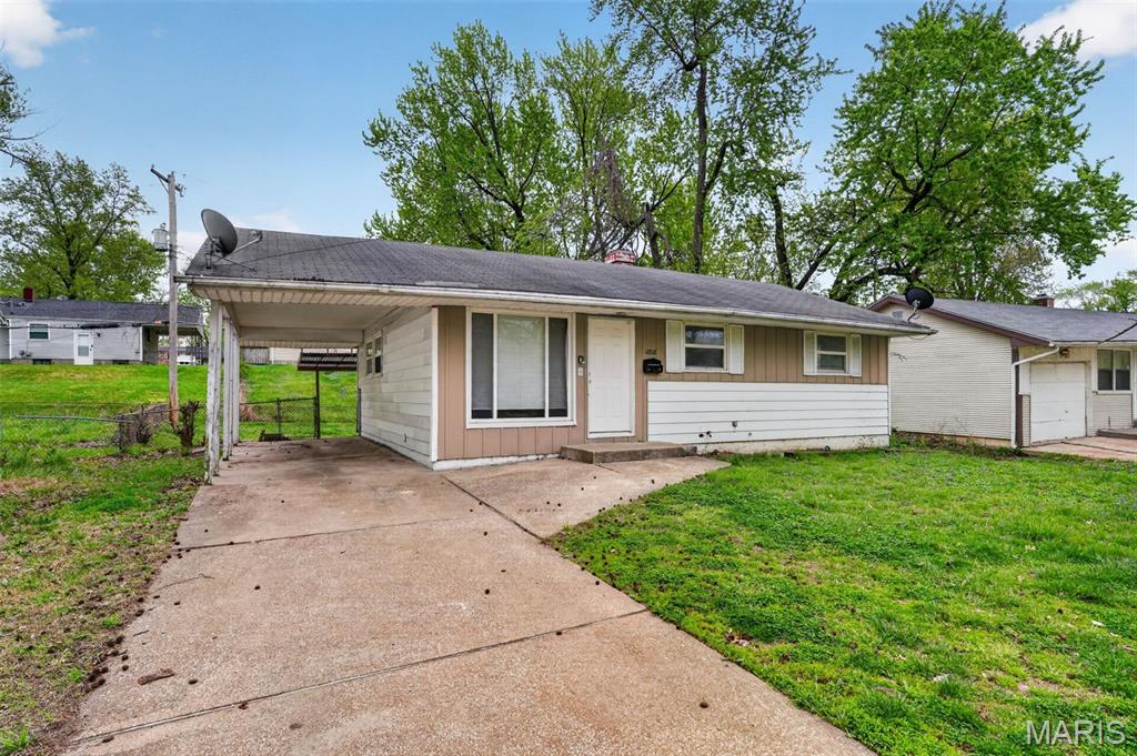 10718 Glen Garry Road St. Louis, MO 63137 - Photo 3 of 31