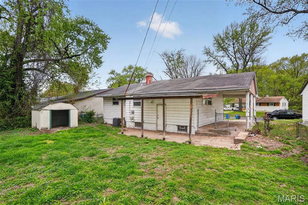 10718 Glen Garry Road St. Louis, MO 63137 - Photo 10 of 31