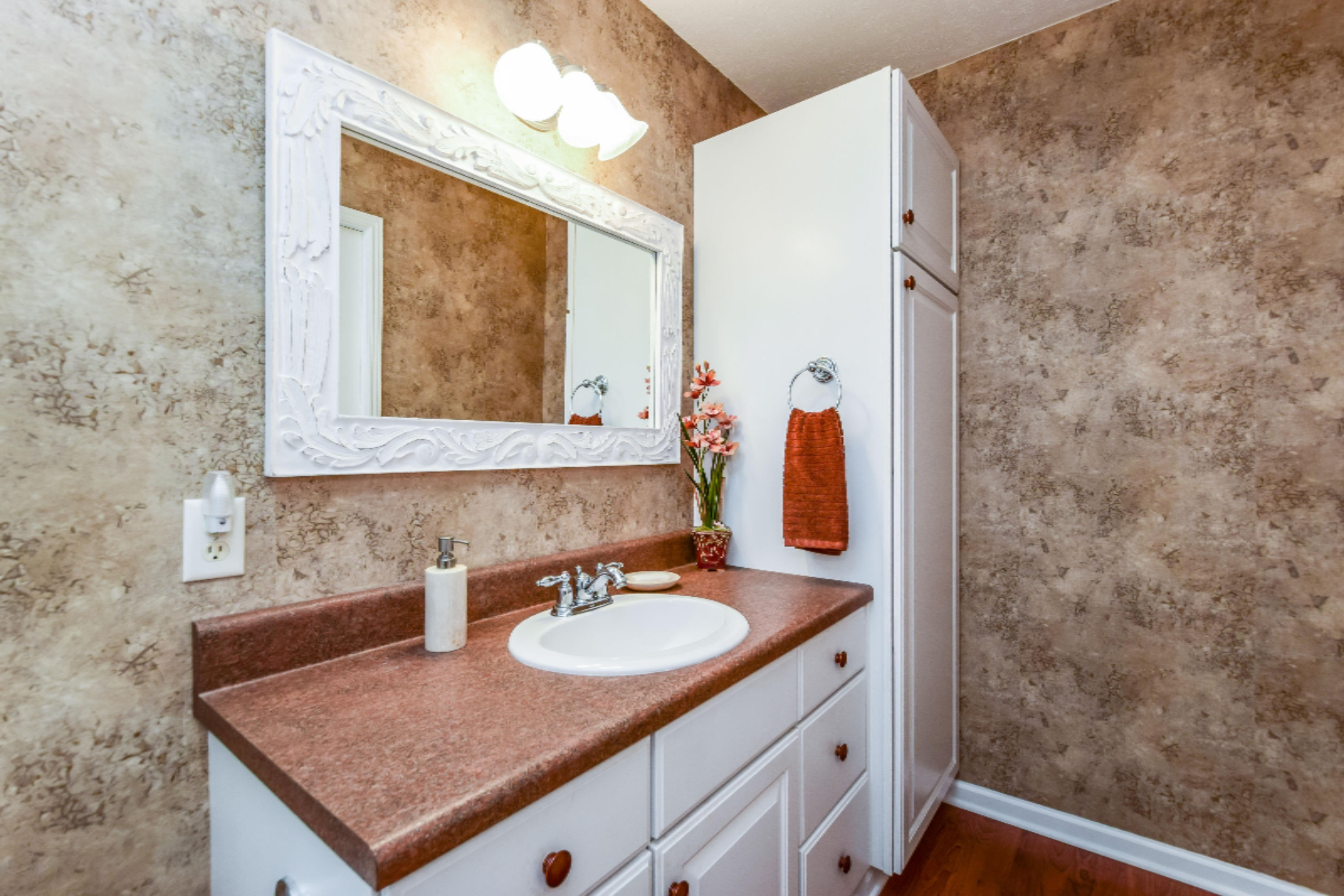 1373 East Point Ridge Holland, MI 49423 - Photo 20 of 45 022-Bathroom-4609382-large