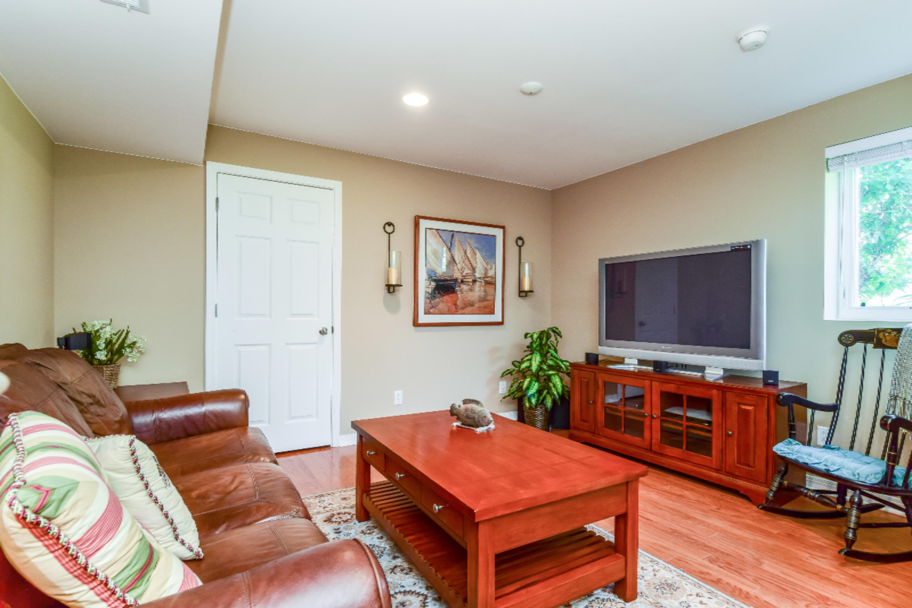 1373 East Point Ridge Holland, MI 49423 - Photo 26 of 45 028-Family_Room-4609404-large