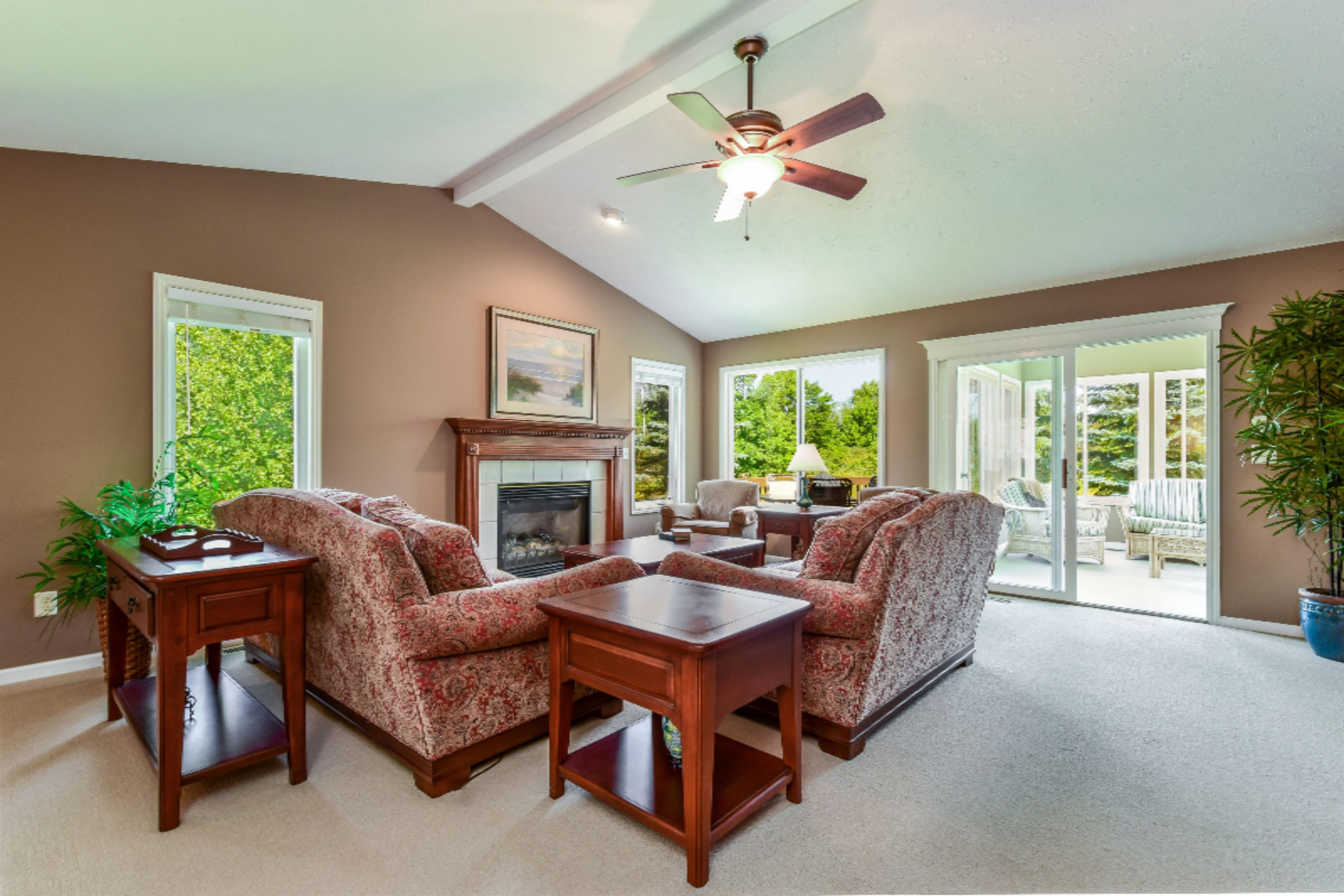 1373 East Point Ridge Holland, MI 49423 - Photo 7 of 45 009-Living_Room-4609387-large