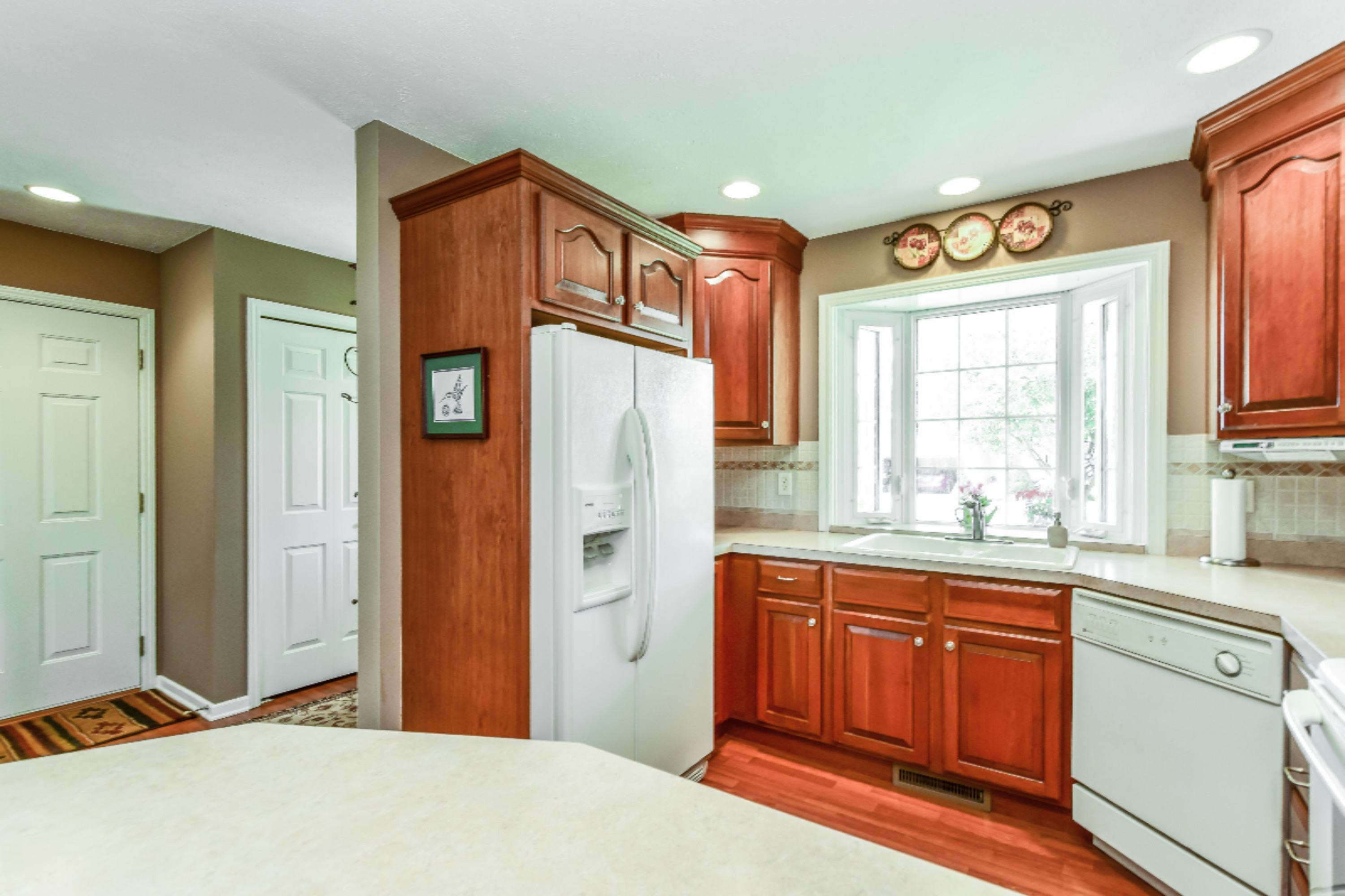 1373 East Point Ridge Holland, MI 49423 - Photo 10 of 45 012-Kitchen-4609399-large