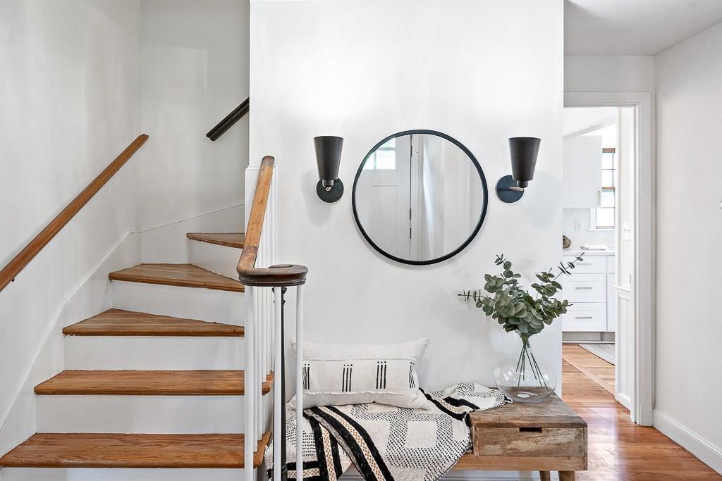 93 Meadowbrook Road Needham, MA 02492 - Photo 3 of 34 a view of a livingroom with furniture