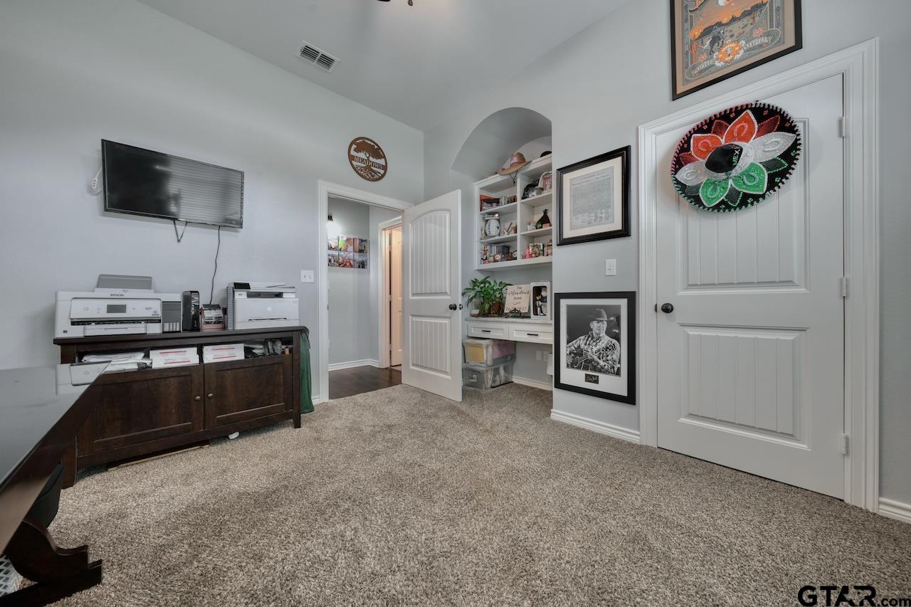 19359 Ridge Point Circle Lindale, TX 75771 - Photo 27 of 47