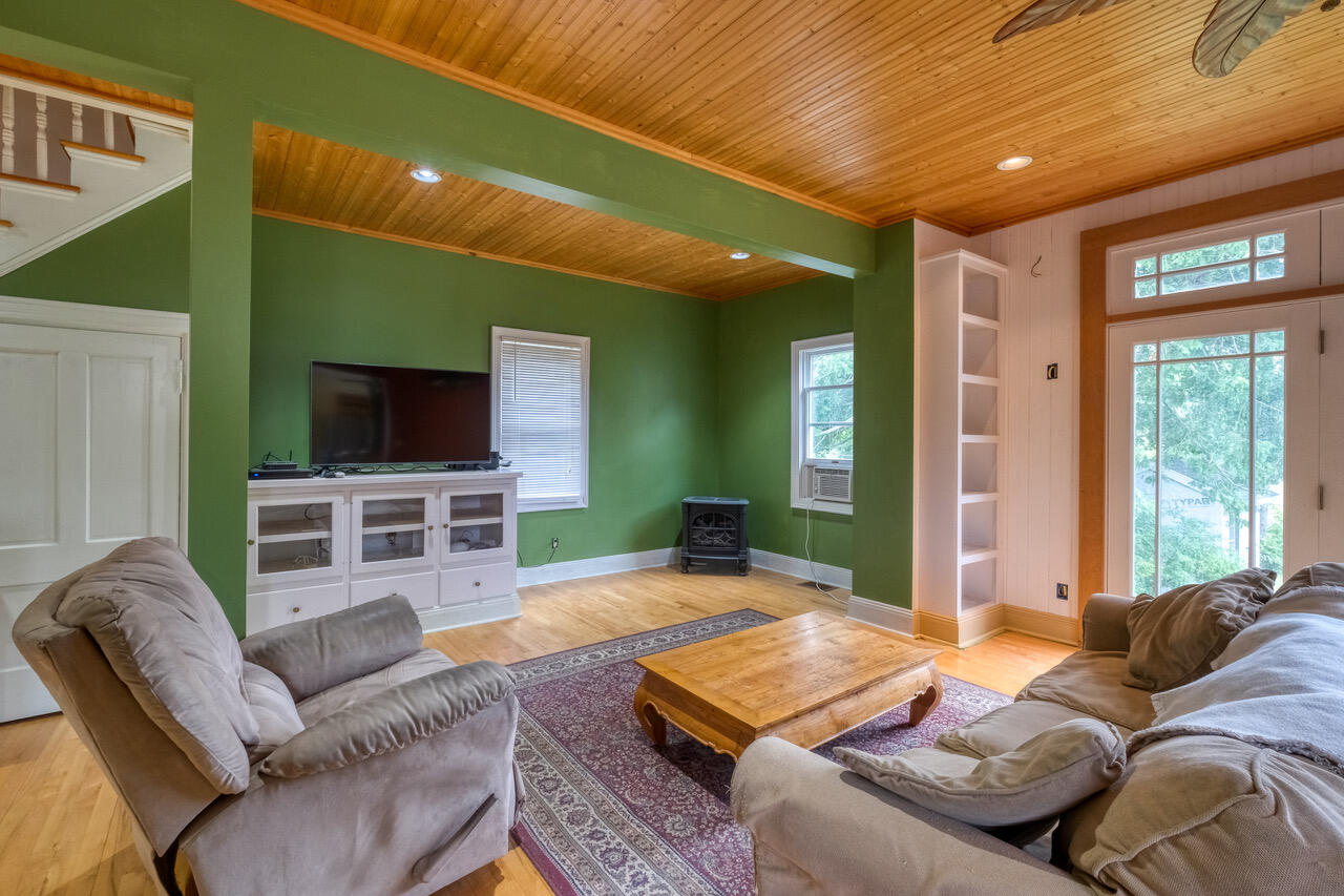 17 Mills Road Newcastle, ME 04553 - Photo 3 of 37 20210708_17_Mills_Rd_3710