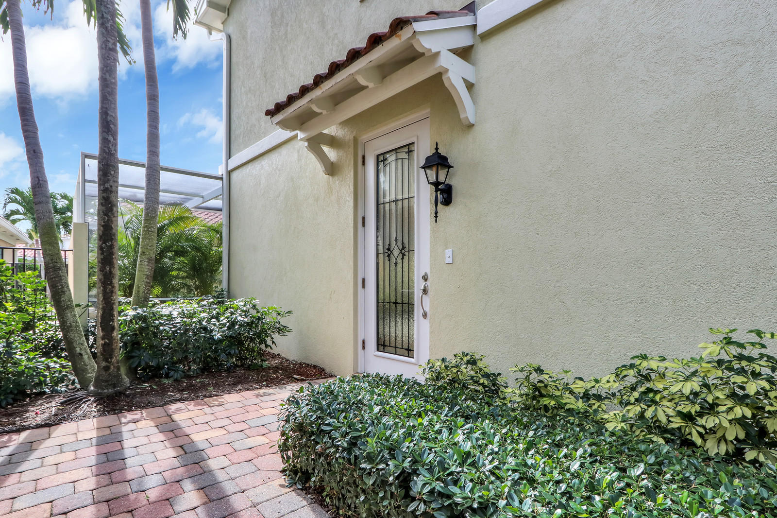 143 Rivinia Drive Jupiter, FL 33458 - Photo 4 of 32 04_Image_4_of_32_mls
