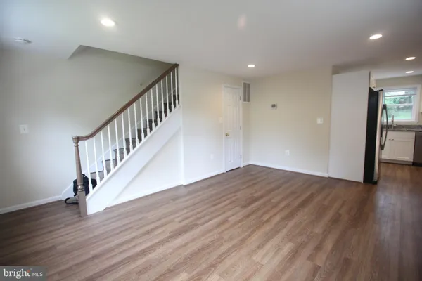 $2,850 | 10717 Maple Street, Fairfax, VA 22030