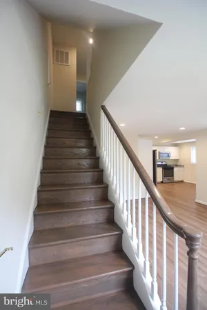 $2,850 | 10717 Maple Street, Fairfax, VA 22030