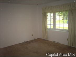 3001 Selkirk Road Springfield, IL 62702 - Photo 3 of 12